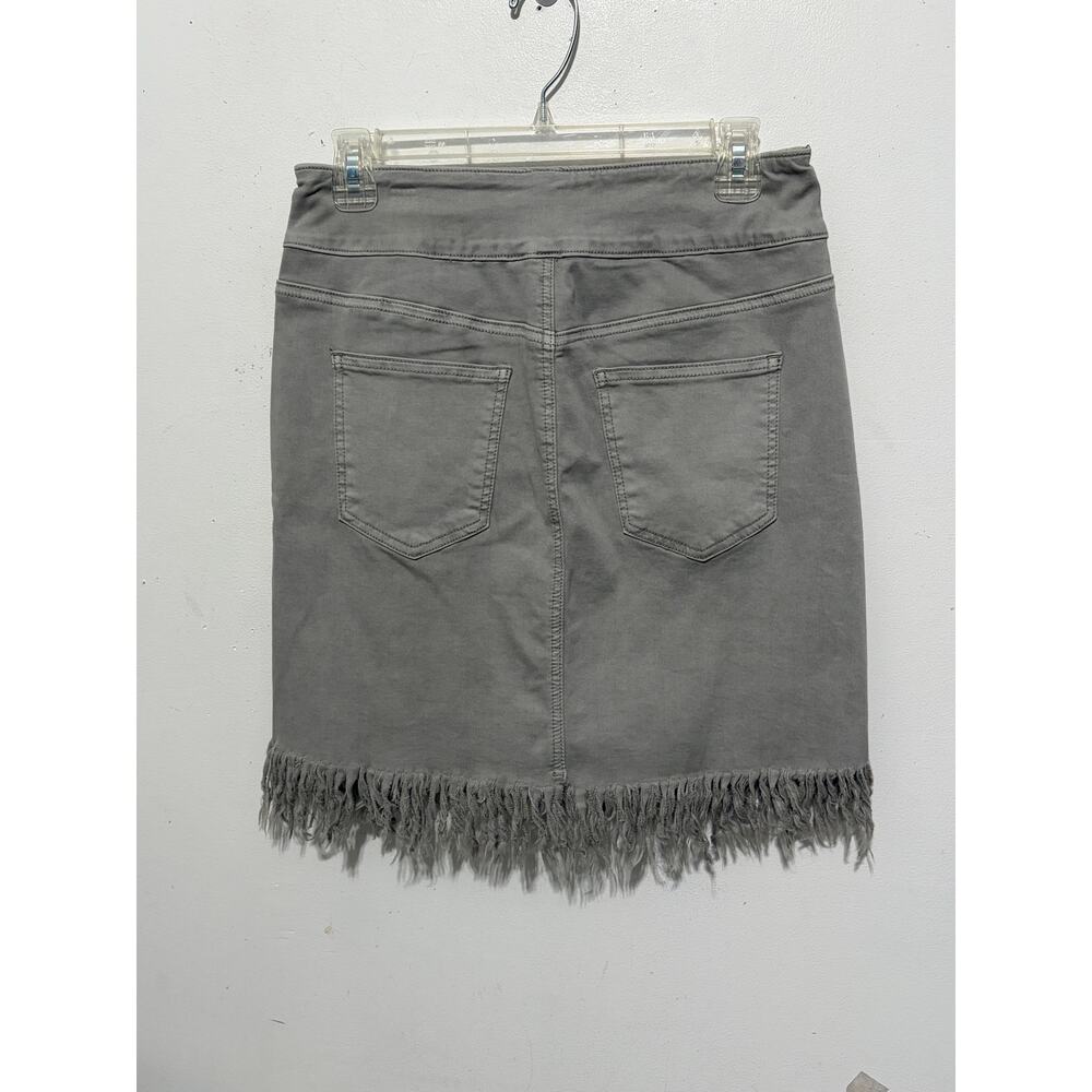 Ethyl Clothing Gray Fringe Hem Stretch Denim Mini Skirt Size 8 Boho Casual - Picture 4 of 7